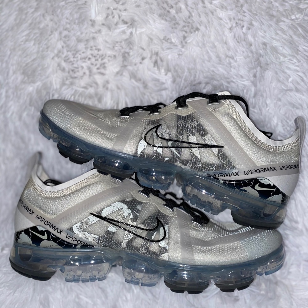 Women’s size 12 Vapormax 2019